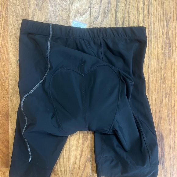 🔥3/$15🔥 Cycling Shorts - Picture 3 of 3